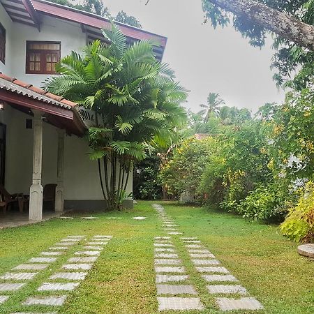 Villa Happy Home Bentota Luaran gambar